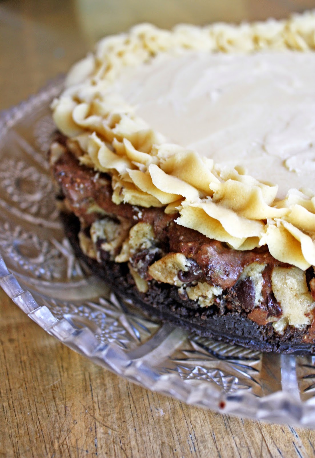 How to Philosophize with Cake Vegan chocolate cookie dough ice cream