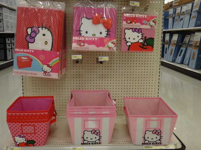 It's time to keep your stuff clean and tidy with Hello Kitty storage trunk and cube It's time to keep your stuff clean and tidy with Hello Kitty storage trunk and cube