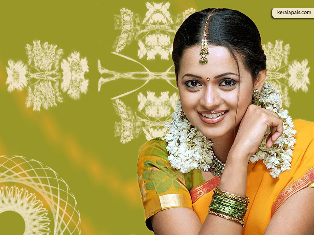 http://4.bp.blogspot.com/-uNgVnyW2ru4/TbB63QwUp_I/AAAAAAAAB34/hkRsV6xW8-E/s1600/Hot%2BSouth%2BActress%2BWallpaper%2B%25283%2529.jpg