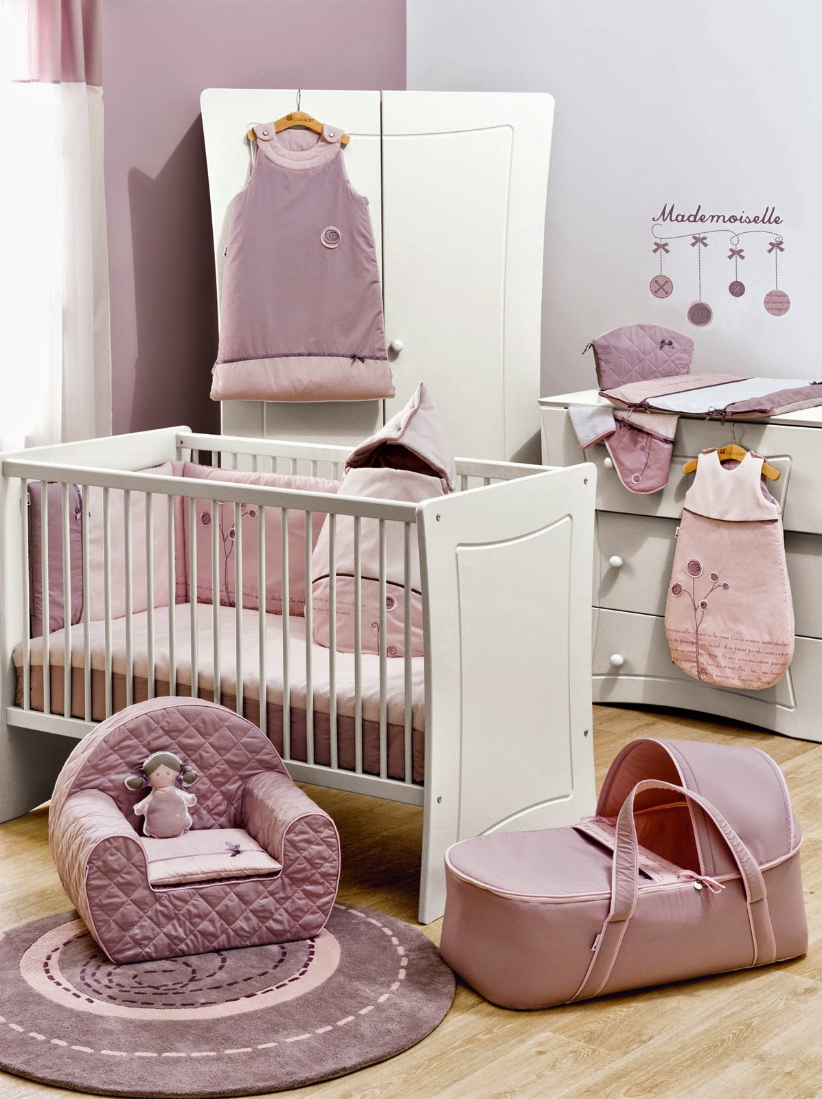 Dormitorios de bebé en color morado - Colores en Casa