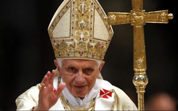 MEMBACA ALKITAB KRISTEN KATOLIK: PERBEDAAN UTAMA AGAMA KATOLIK DAN