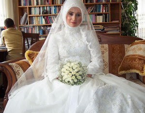 Aneka Contoh Busana Pengantin Muslim - StudentMagz.com