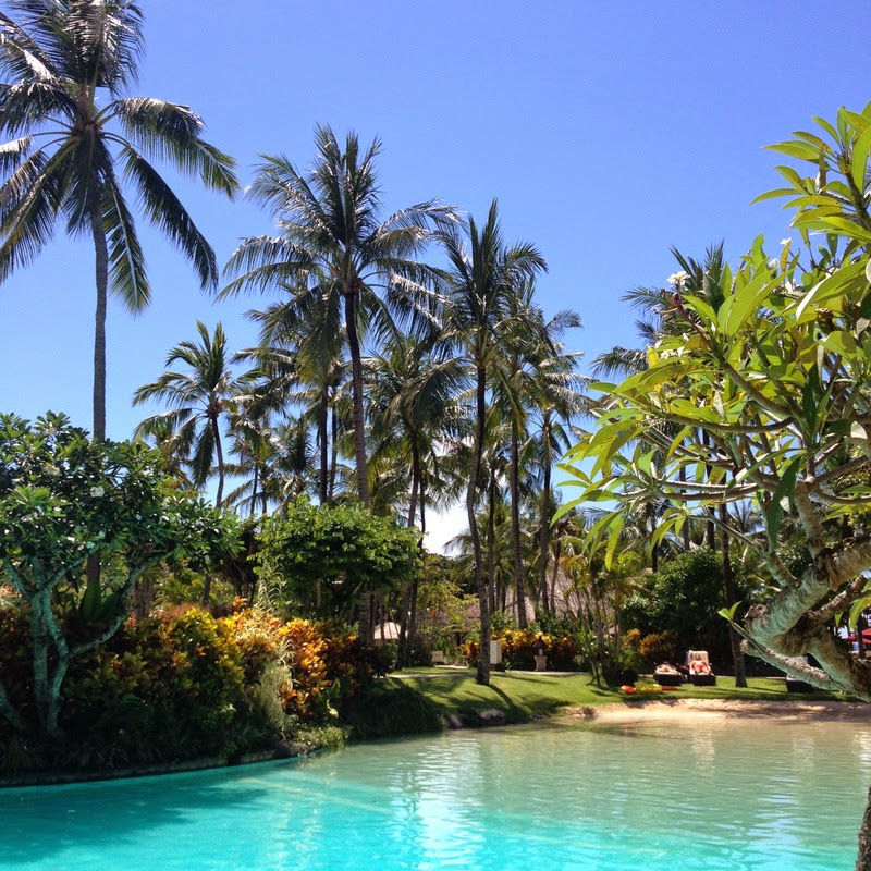 laguna resort nusa dua bali Swimming pool