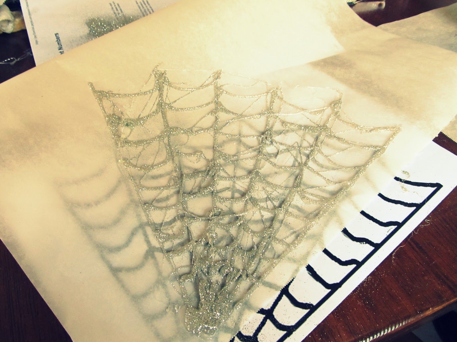 WobiSobi Hot Glue Spiderweb, DIY