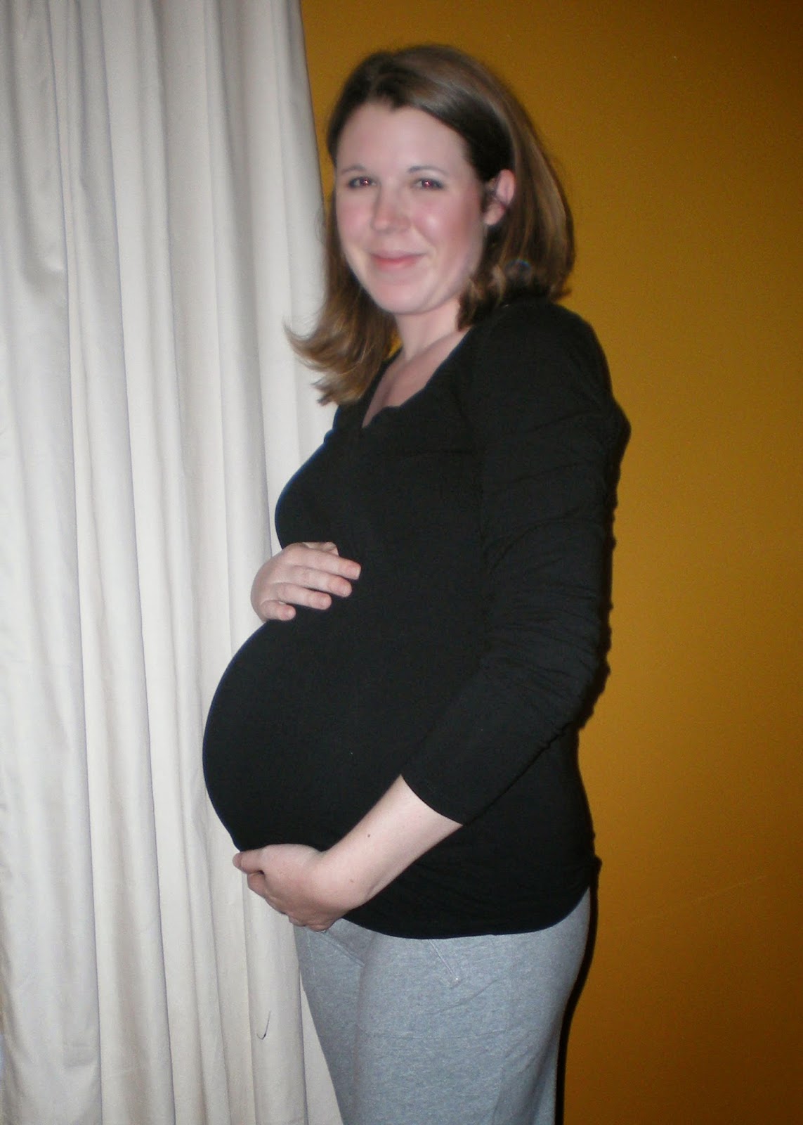 7 months pregnant at hotel photo shoot 5