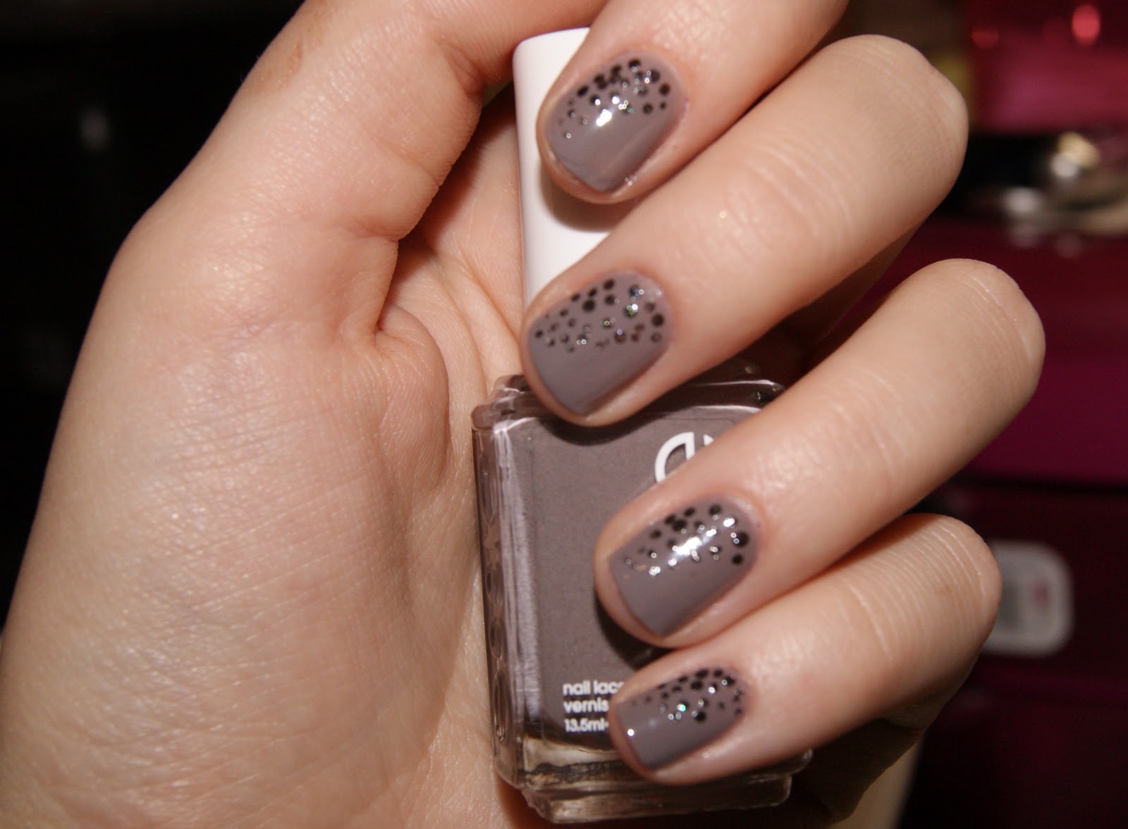But I like this for a gray tone nail-polish!
