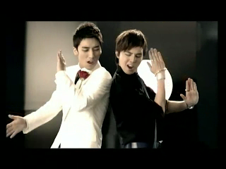 All About Muthia Fauziyyah: Lirik Lagu Seungri BIGBANG-Strong Baby