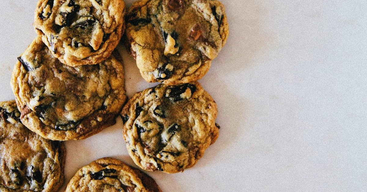 Chocolate Chip and Peanut Butter Cup Cookies hummingbird high a
