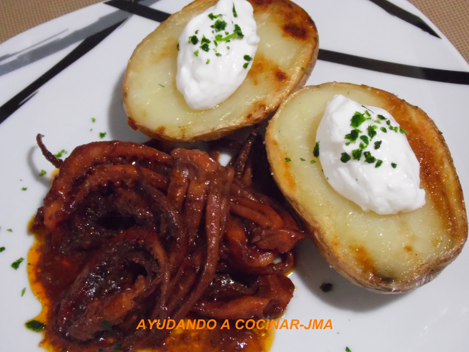 Patas De Pulpo Con Patatas Boca Abajo
