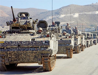L’enjeu aujourd’hui est on ne peut plus simple : déployer l’armée libanaise ou pas le long de la frontière avec la Syrie pour contrôler fermement le passage des hommes et des Hummer !