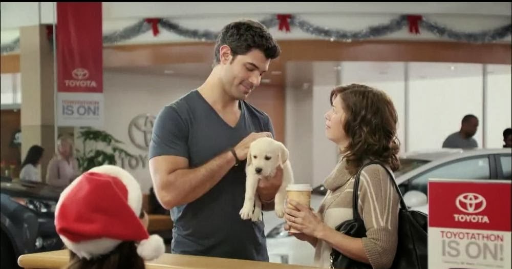 Who is that actor, actress in that TV commercial? Toyota Camry