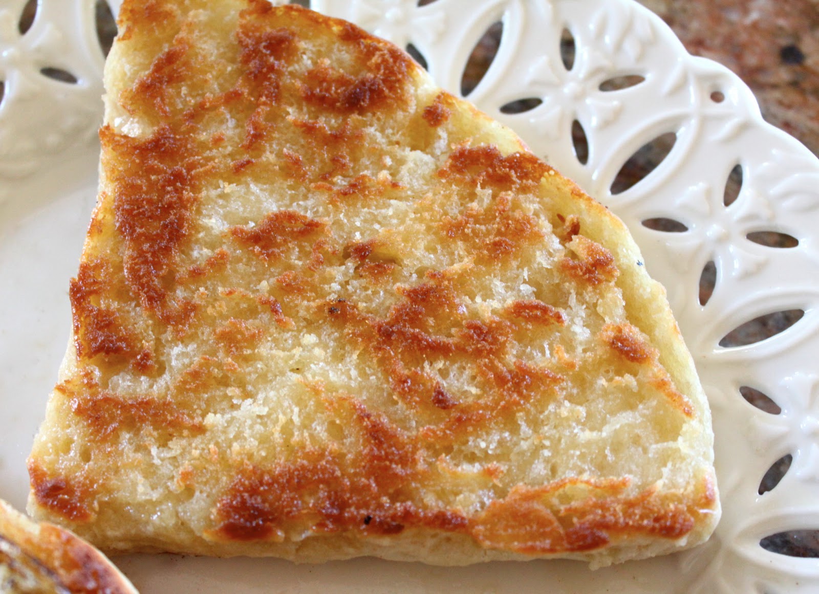 Irish or Scottish Soda Scones (White Bannocks)