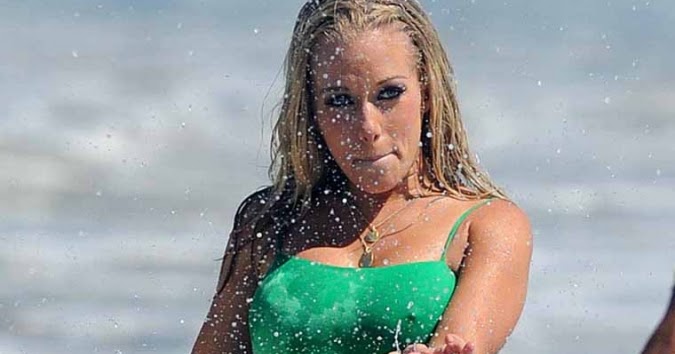 free porn thick woman masterbates hot big swedish tits