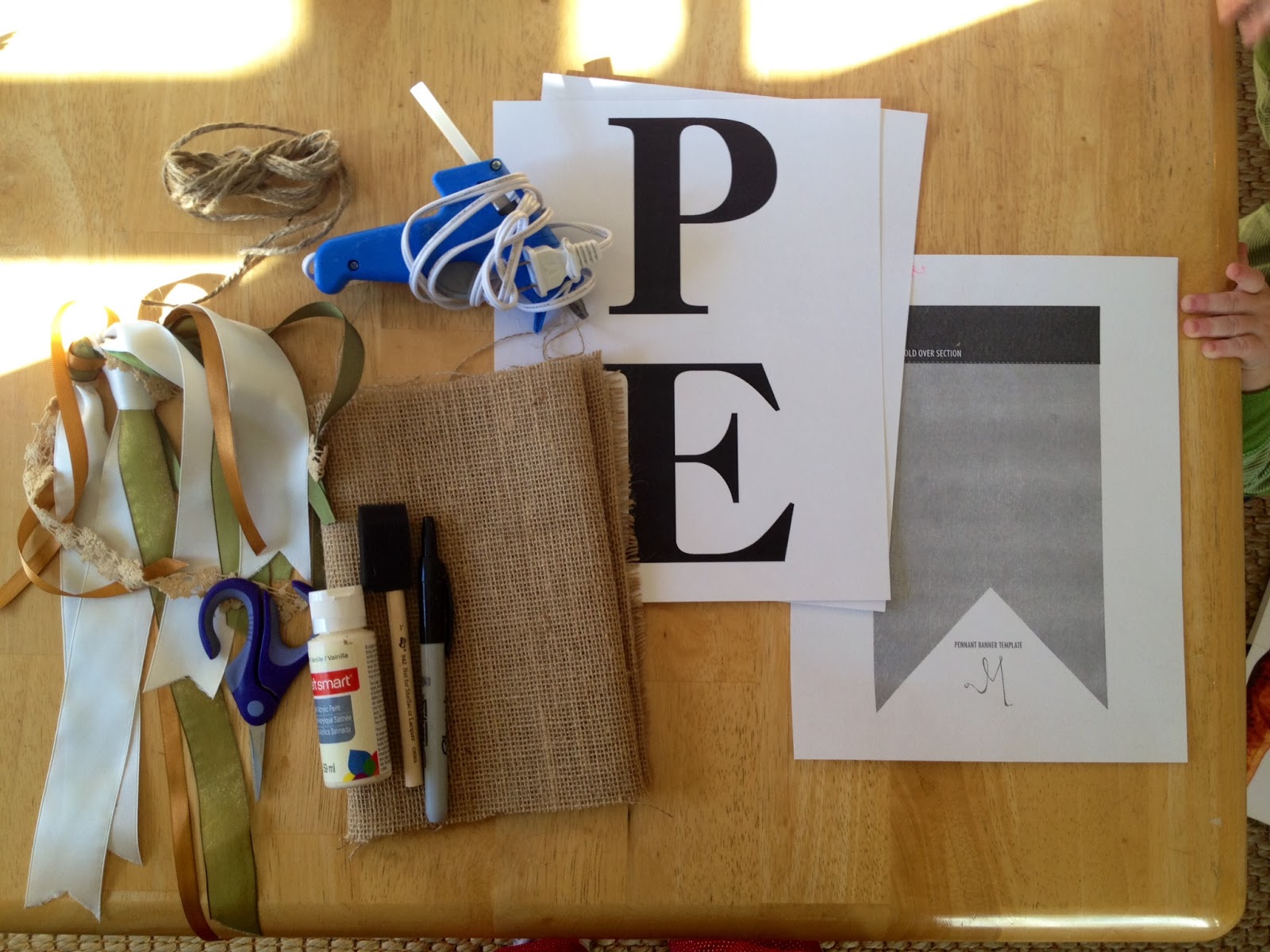 marta writes DIY Burlap Pennant Banner tutorial