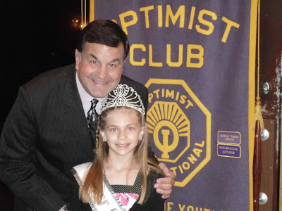 Rebecca Dowe, Mequon-Thiensville, Fox 6 news, Tom Pipines, National American Miss, NAM, Breanne Maples, Operation Write Home, Lani Maples, Miss Wisconsin,