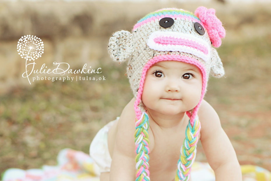 Cute Baby Girls with Brown Eyes Photo