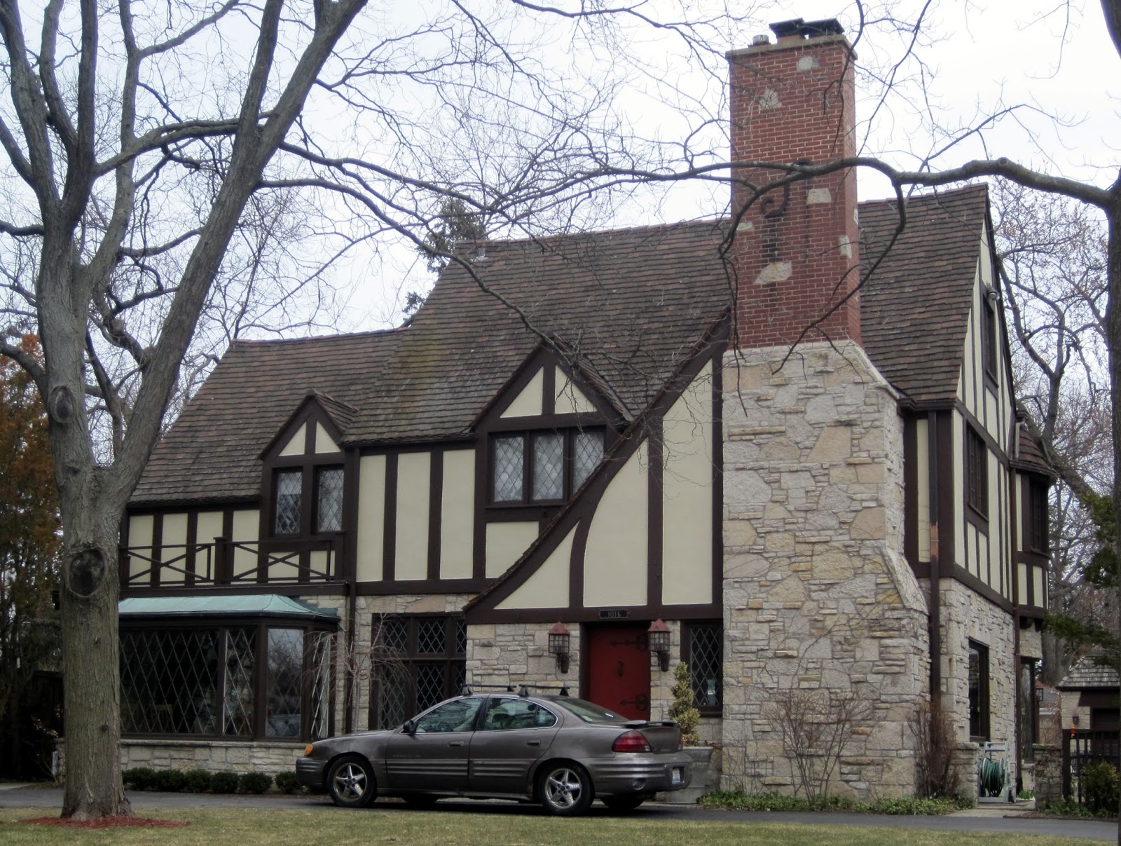 A Custom Sears House in Wilmette