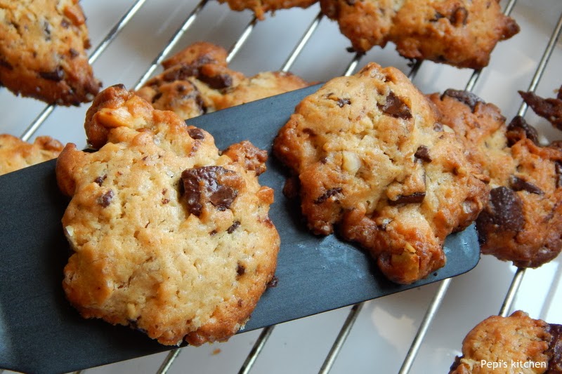 Pepi's kitchen in english Cookies with chocolate and walnuts