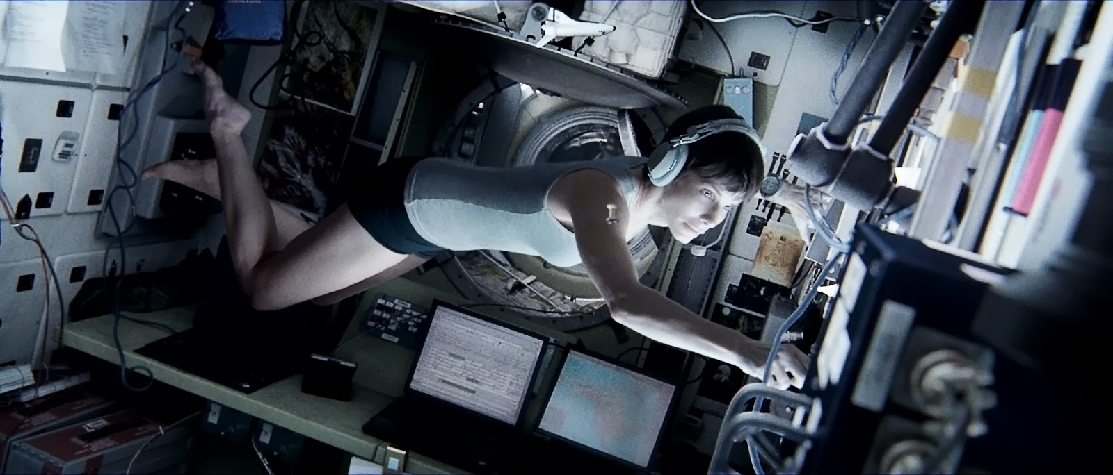 Gravity (review)
