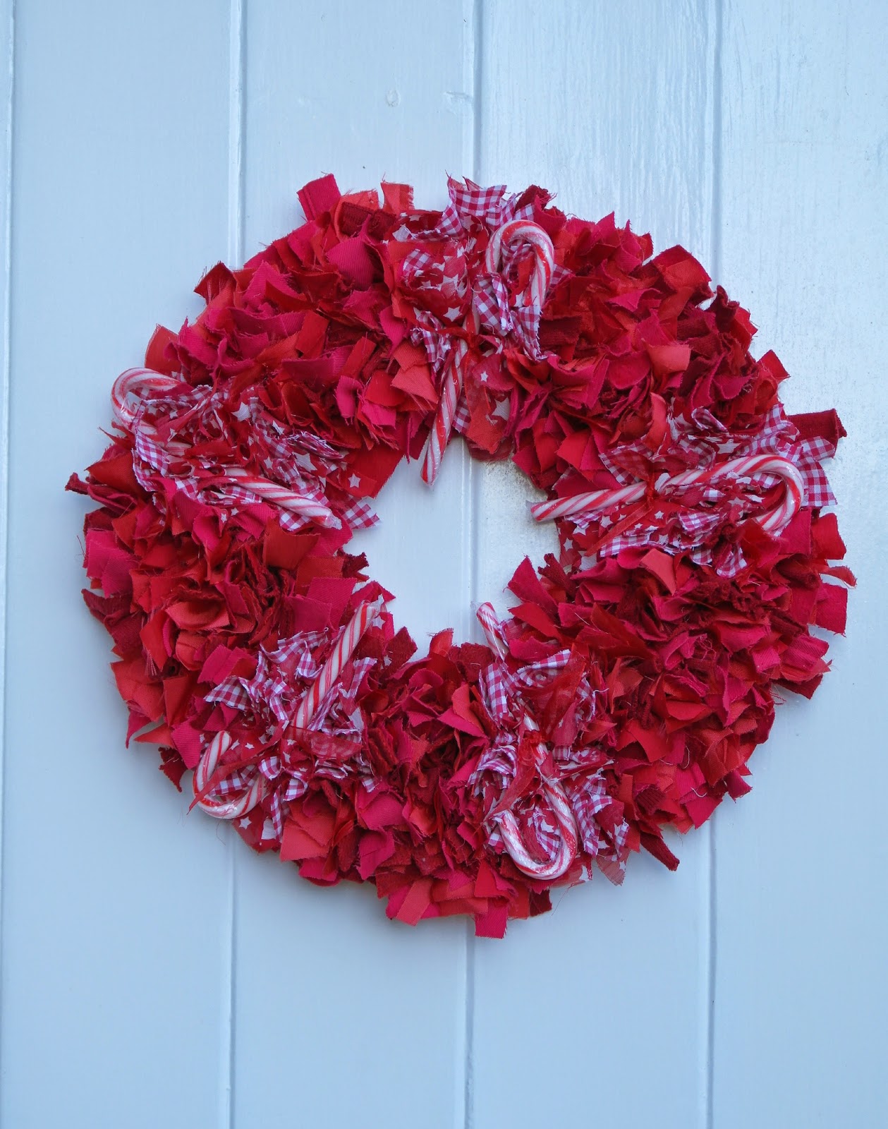 Me and my shadow Rag Rug Christmas Wreath