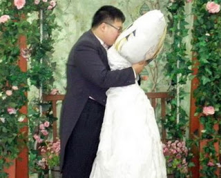 pernikahan Paling Aneh di Dunia http://www.didunia.net/