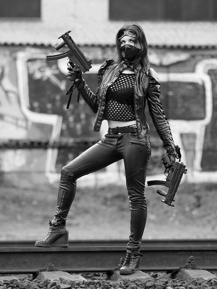 90 Miles From Tyranny : Girls With Guns - 720x960 - jpeg Bad Girls With Guns