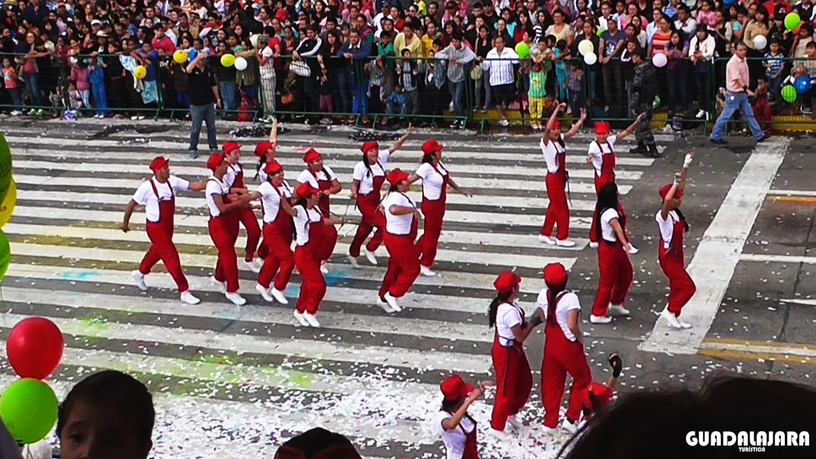GALERIA DESFILE galeria desfile: