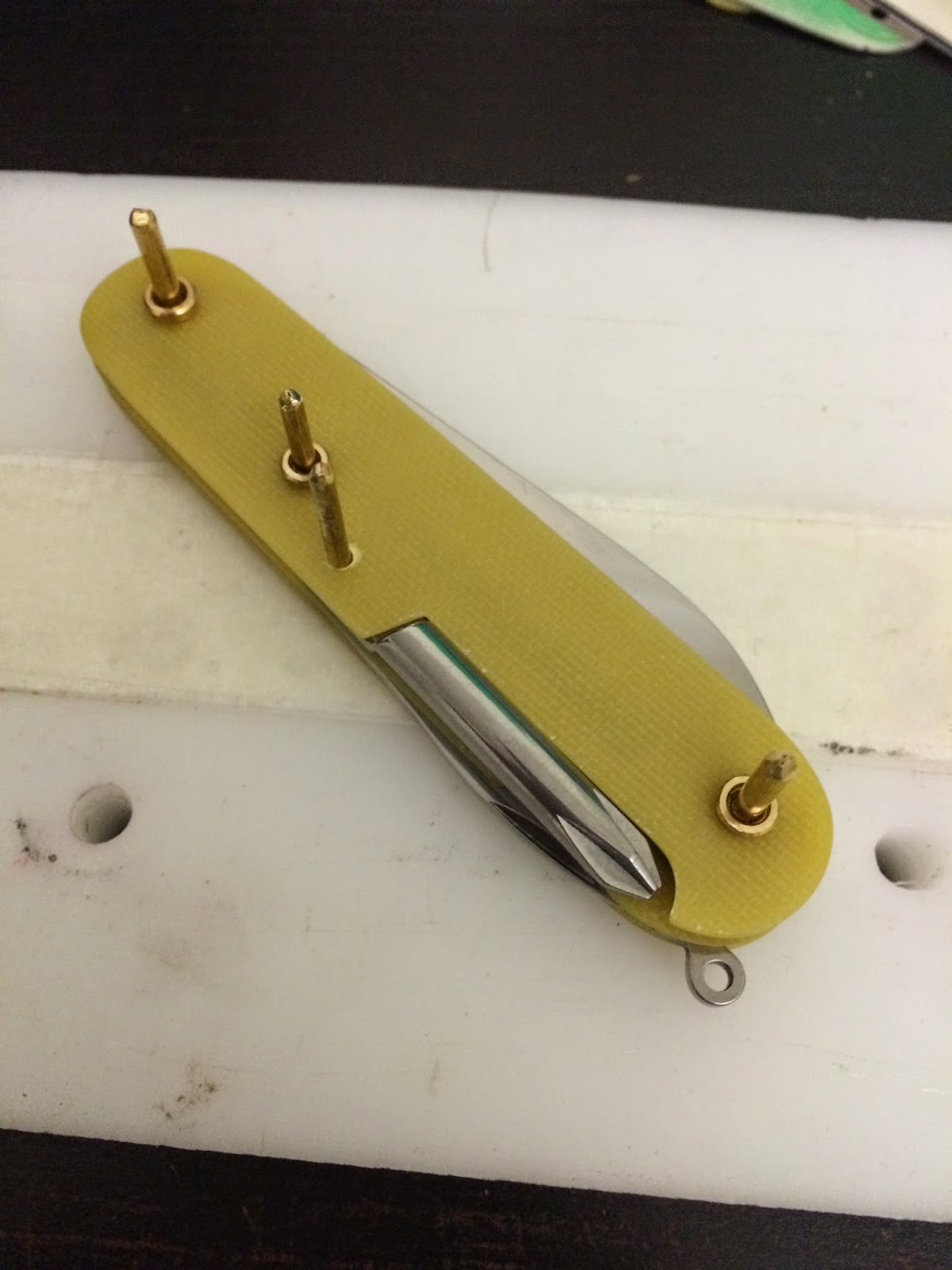 archerwin's Swiss Army Knives HOW TO G10 Liner mod for Victorinox