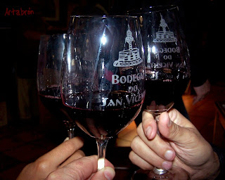 De vinos y tapas por la Rúa Nova