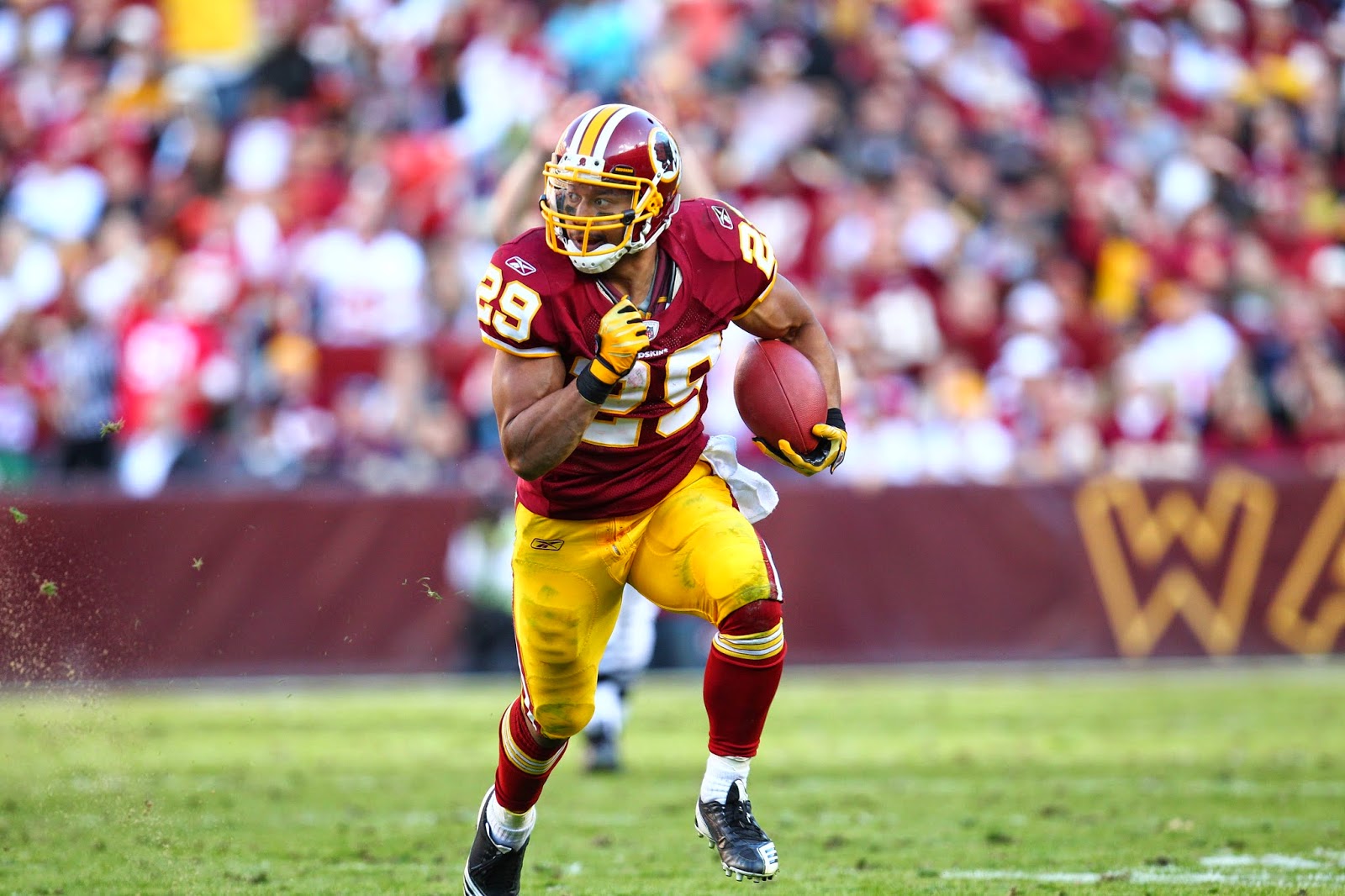 Patriots Life: Roy Helu signs 2-year deal with Raiders