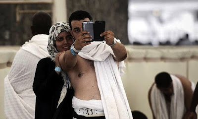 Sede do Estado Islâmico é localizada e destruída graças a uma selfite Sede do Estado Islâmico é localizada e destruída graças a uma selfite