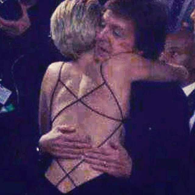 Miley Cyrus y Paul McCartney en los Grammy Awards 2015 Miley Cyrus y Paul McCartney en los Grammy Awards 2015