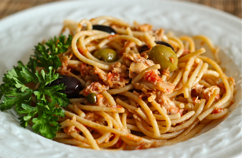 Mediterranean tuna pasta a recipe Yankee Kitchen Ninja