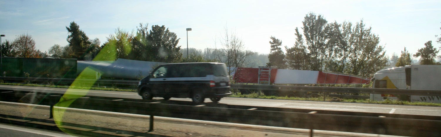 A turbine blade on a train - they are HUGE! A turbine blade on a train - they are HUGE!