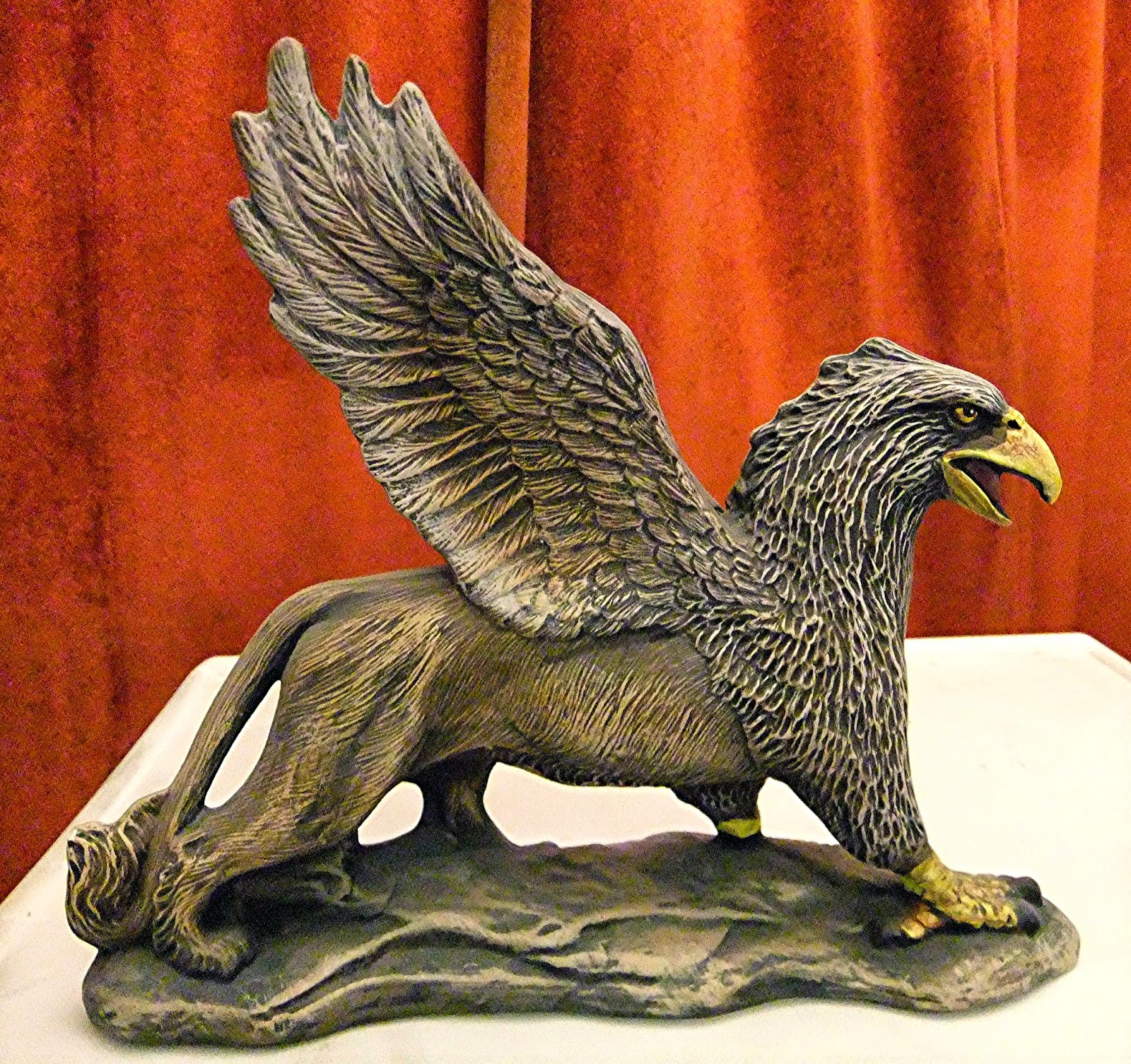 ShukerNature: GRIFFINS, GRIFFINOSAURS, CYNOGRIFFINS, AND HIPPOGRIFFS ...
