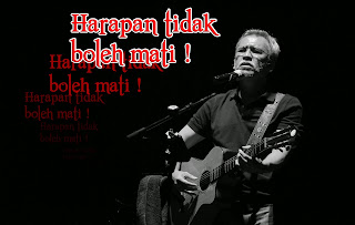 Iwan Fals dan Televisi http://mbaktini.blogspot.com/2013/12/iwan-fals-televisi-tempat-menaruh-asa.html