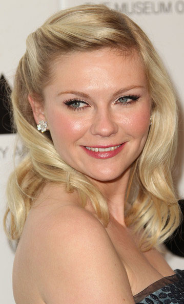 Short Blonde Hairstyles Pin Up Hairstyles