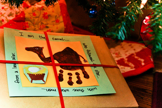 20 Of The Cutest Christmas Handprint Crafts For Kids