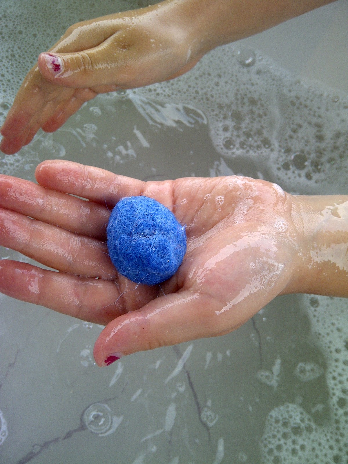 Modern Handmade Child Create Felt Balls (Wet Felting Tutorial)