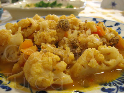 Estufado de Couve-Flor com Carne Picada (Kıymalı Karnıbahar)