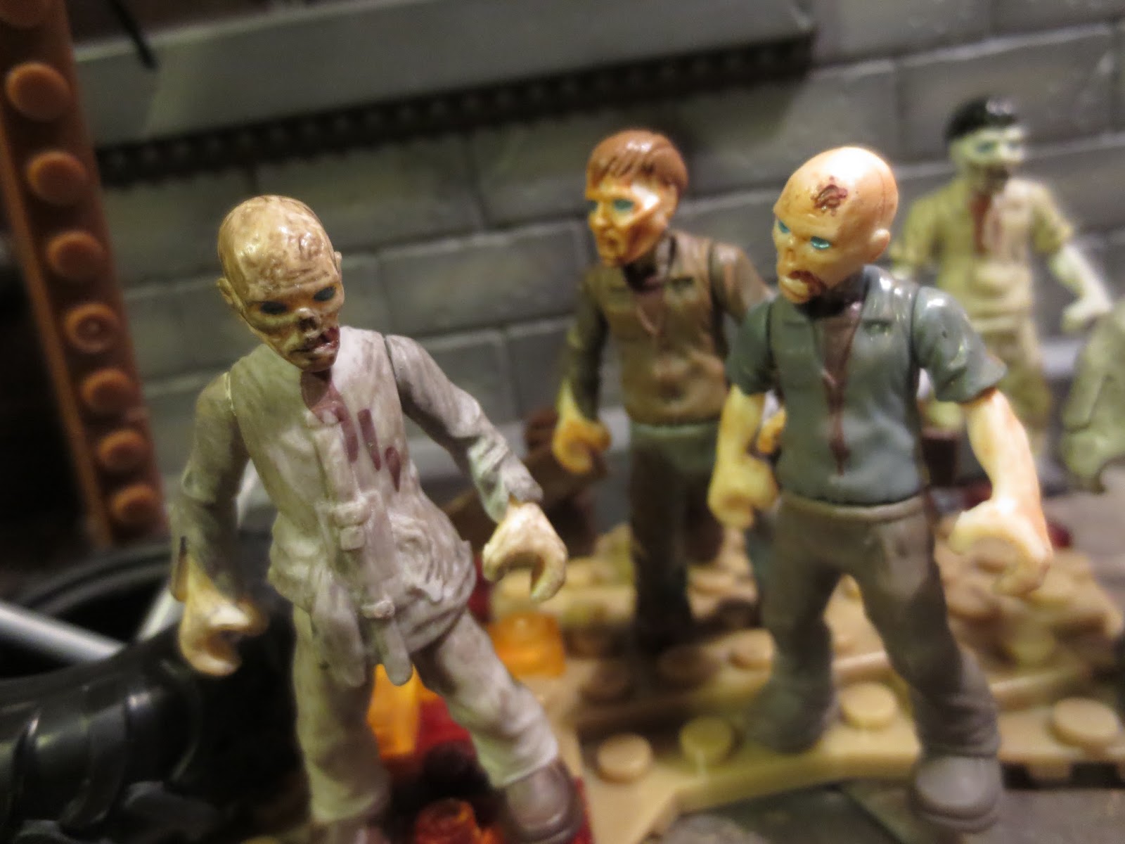 lot 3 Bloks Call of Duty Zombies Outbreak the Walking Dead action figure 2" #E3 