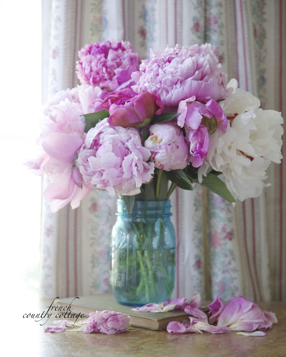 Crushing on blue glass jars FRENCH COUNTRY COTTAGE
