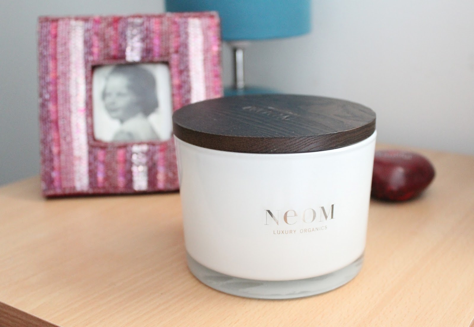 Neom Luxury Organics Enchantment Candle Inthefrow