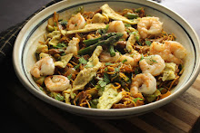 Korean Noodles with Shrimp, Asparagus & Egg