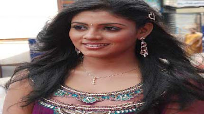 Iniya-Hot-Tamil-Actress