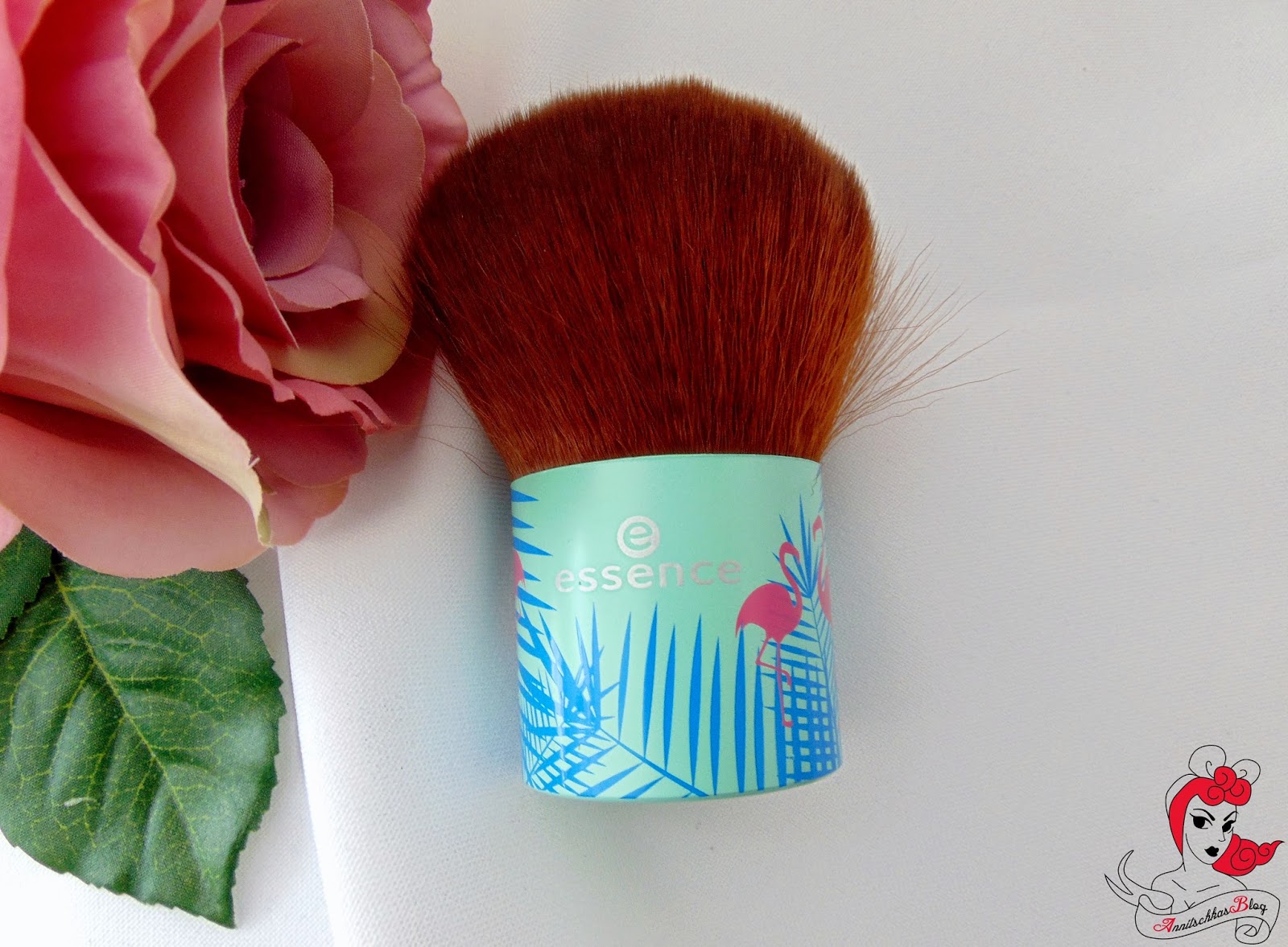 Essence SecretParty Kabuki Brush Annitschkas Blog