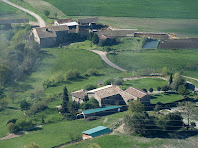 En primer terme El Romeu i al seu darrere Vilafreser En primer terme El Romeu i al seu darrere Vilafreser