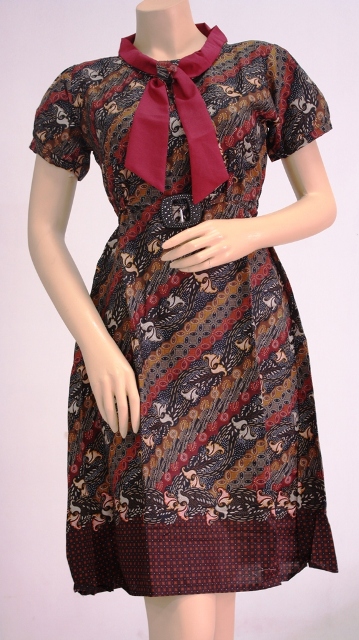 Model baju batik wanita modern