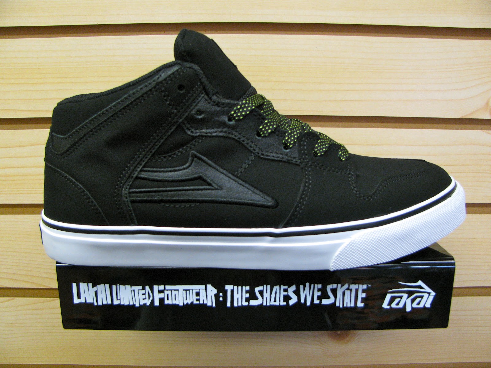 lakai carroll select