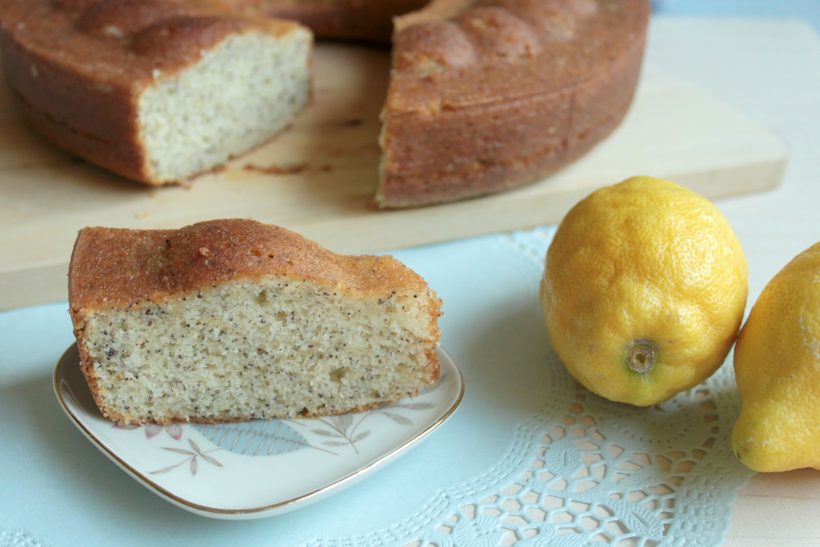 52 cakes *or* a bake a week 17/52 Lemon PoppySeed Cake